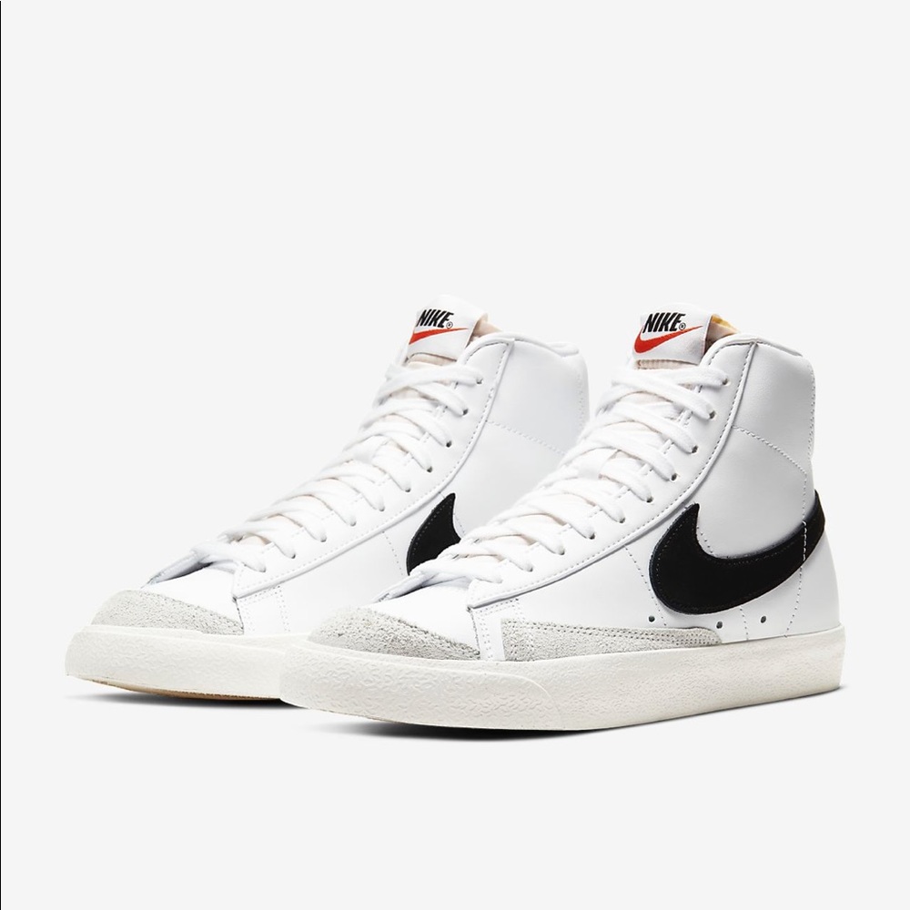 NIKE BLAZER MID '77 VINTAGE SNEAKERS